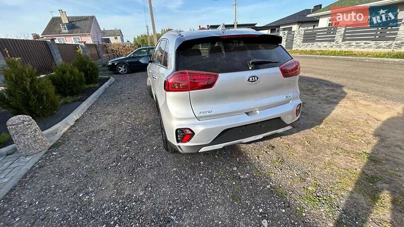 Внедорожник / Кроссовер Kia Niro 2020 в Киеве