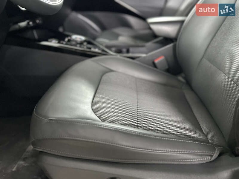 Внедорожник / Кроссовер Kia Niro 2022 в Дрогобыче