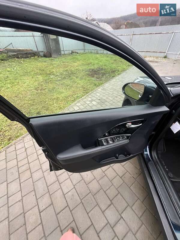 Внедорожник / Кроссовер Kia Niro 2020 в Снятине