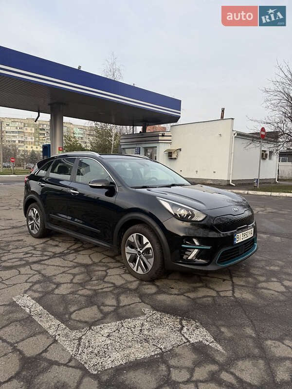 Внедорожник / Кроссовер Kia Niro 2020 в Полтаве