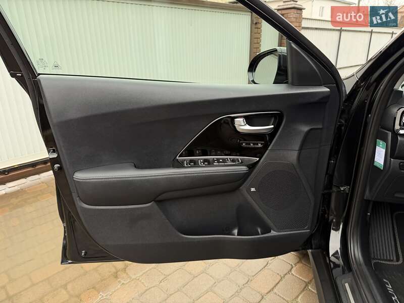 Внедорожник / Кроссовер Kia Niro 2020 в Черновцах