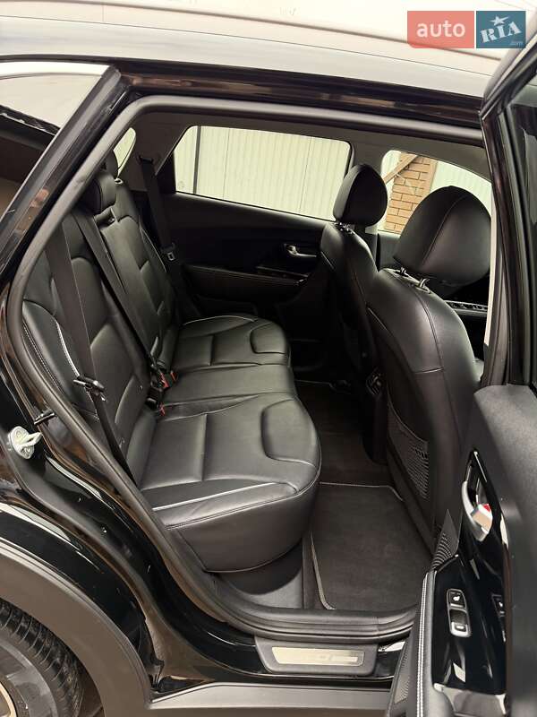 Внедорожник / Кроссовер Kia Niro 2020 в Черновцах