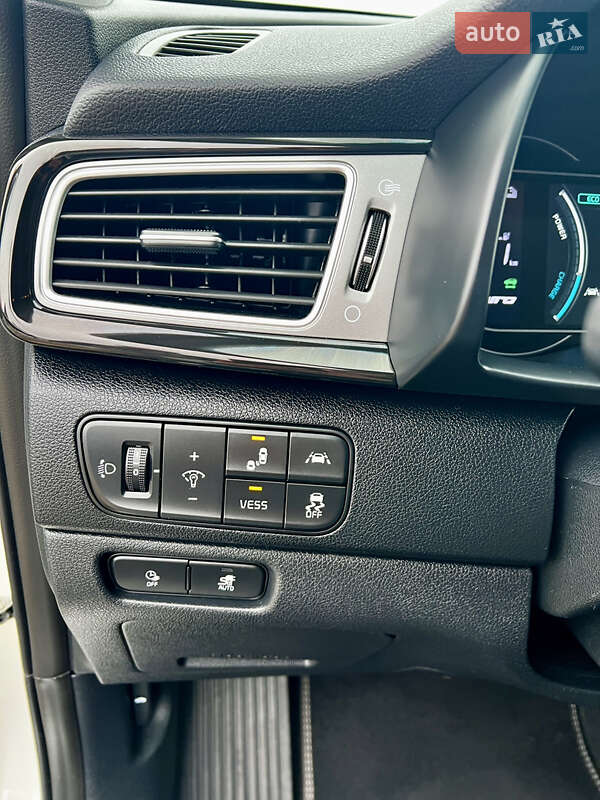 Позашляховик / Кросовер Kia Niro 2018 в Богородчанах фото 47 Позашляховик / Кросовер Kia Niro 2018 в Богородчанах