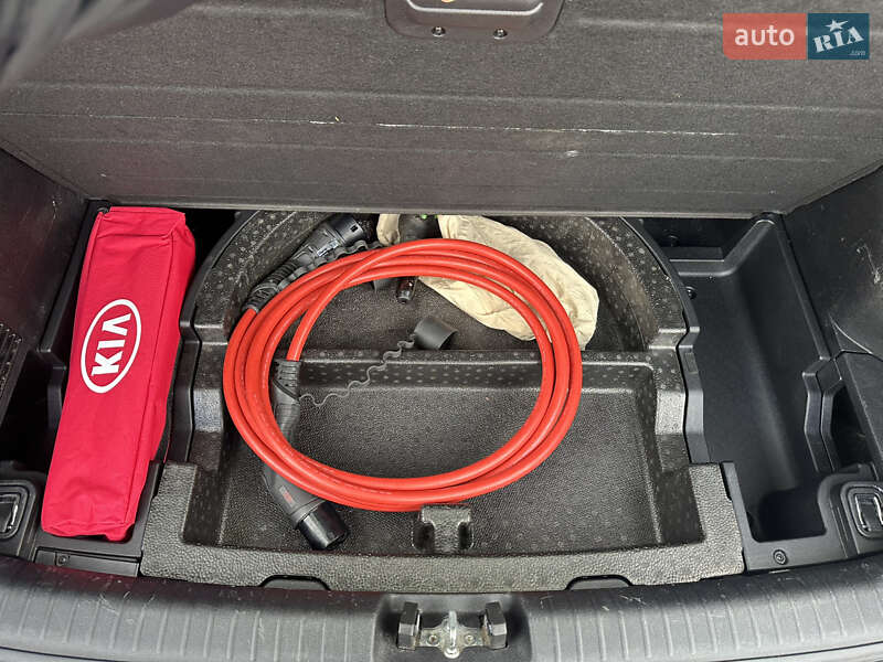 Внедорожник / Кроссовер Kia Niro 2021 в Киеве