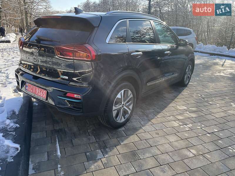 Внедорожник / Кроссовер Kia Niro 2020 в Львове