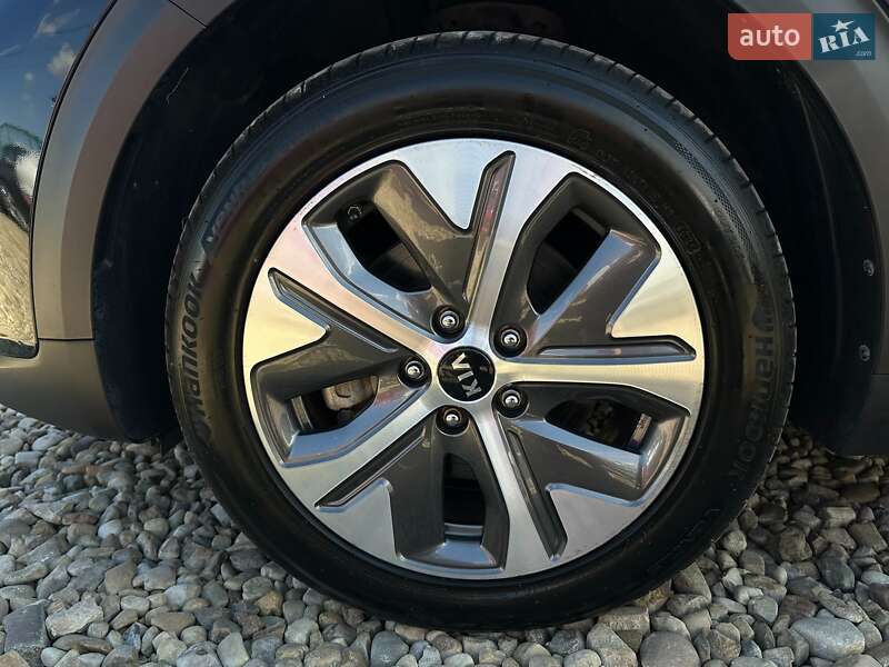 Внедорожник / Кроссовер Kia Niro 2020 в Львове