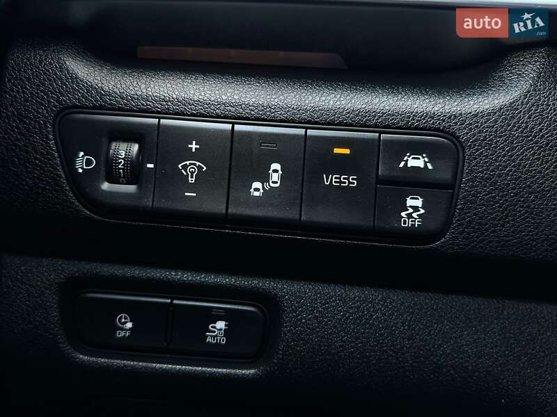 Внедорожник / Кроссовер Kia Niro 2020 в Львове