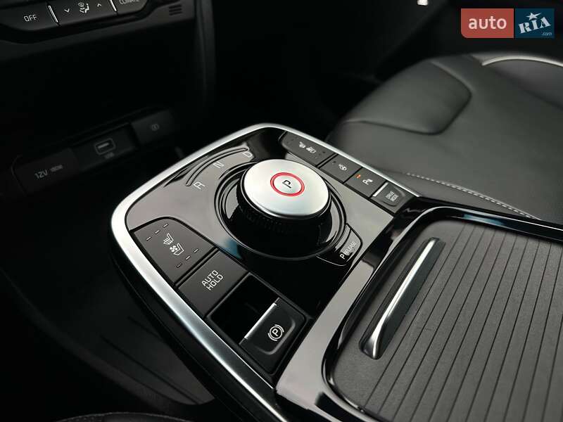 Позашляховик / Кросовер Kia Niro 2020 в Львові фото 14 Позашляховик / Кросовер Kia Niro 2020 в Львові