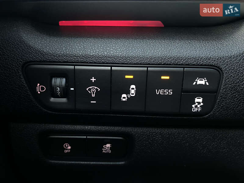 Внедорожник / Кроссовер Kia Niro 2020 в Львове