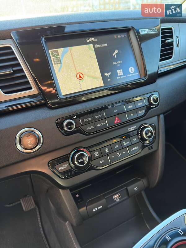 Внедорожник / Кроссовер Kia Niro 2019 в Кривом Роге