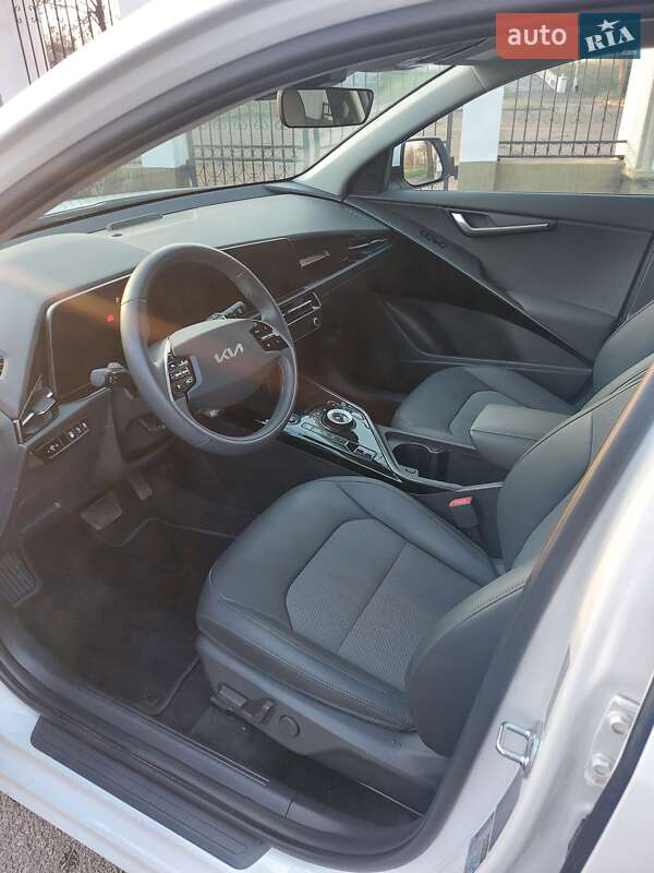 Внедорожник / Кроссовер Kia Niro 2024 в Кривом Роге