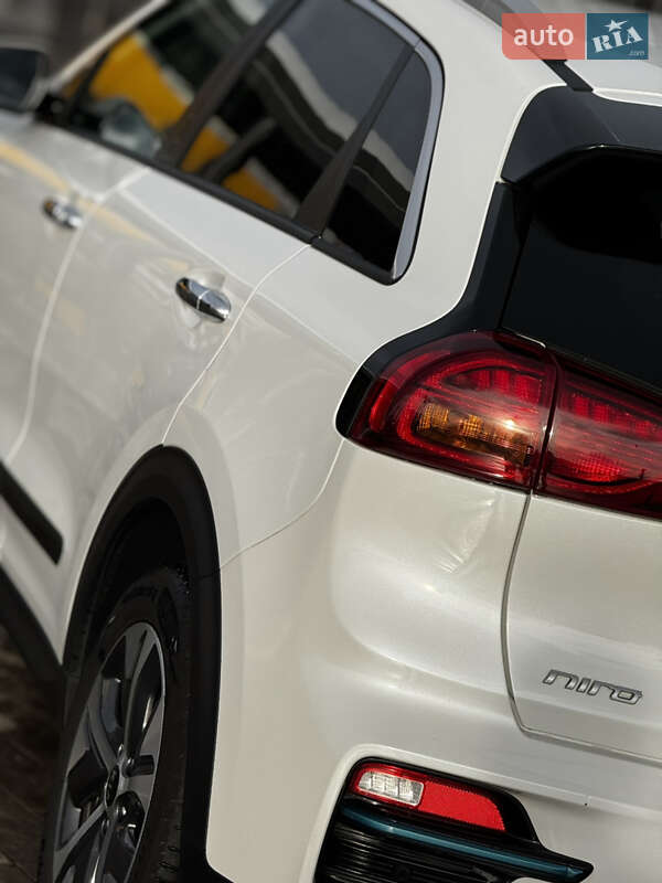 Внедорожник / Кроссовер Kia Niro 2020 в Дрогобыче