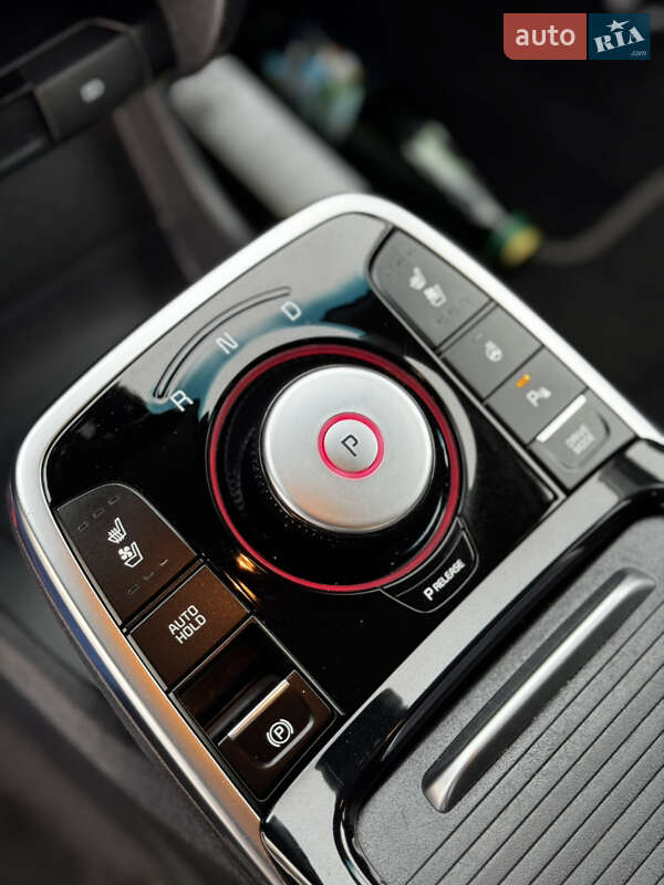 Внедорожник / Кроссовер Kia Niro 2020 в Дрогобыче