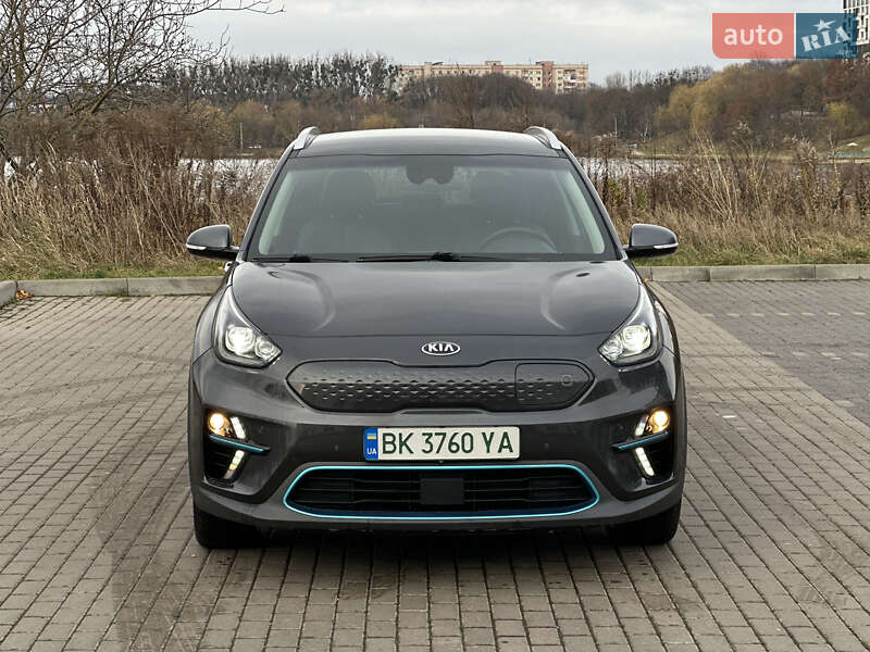 Внедорожник / Кроссовер Kia Niro 2019 в Ровно фото 3 Внедорожник / Кроссовер Kia Niro 2019 в Ровно