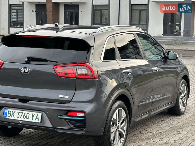 Внедорожник / Кроссовер Kia Niro 2019 в Ровно фото 9 Внедорожник / Кроссовер Kia Niro 2019 в Ровно