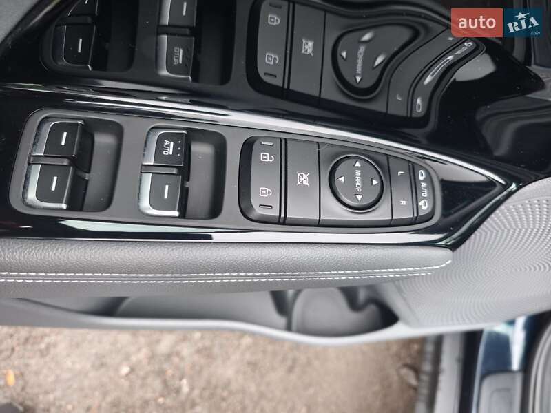 Позашляховик / Кросовер Kia Niro 2020 в Луцьку