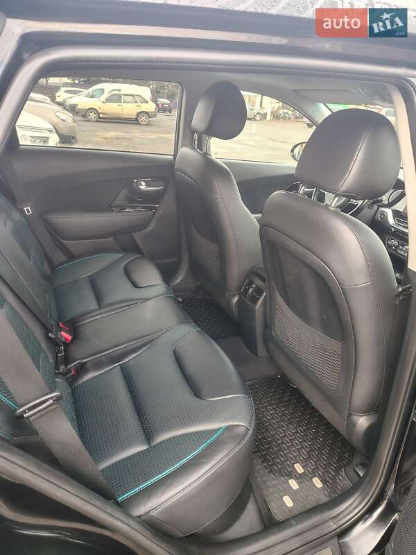 Внедорожник / Кроссовер Kia Niro 2020 в Дубно