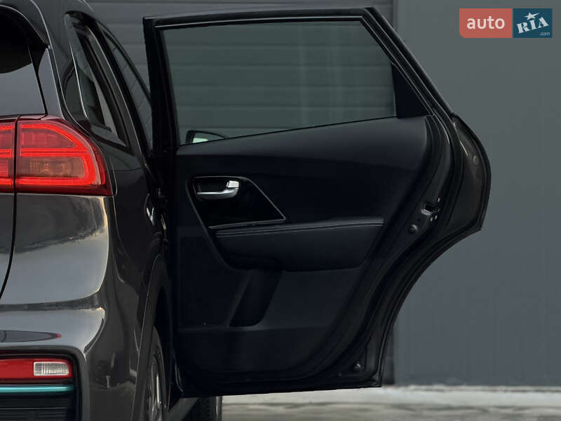 Позашляховик / Кросовер Kia Niro 2020 в Дубні