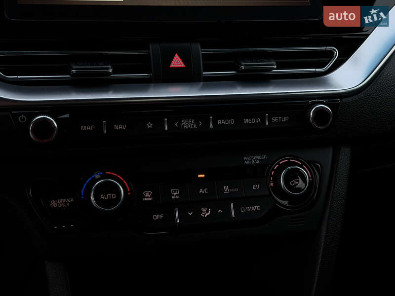 Позашляховик / Кросовер Kia Niro 2020 в Дубні