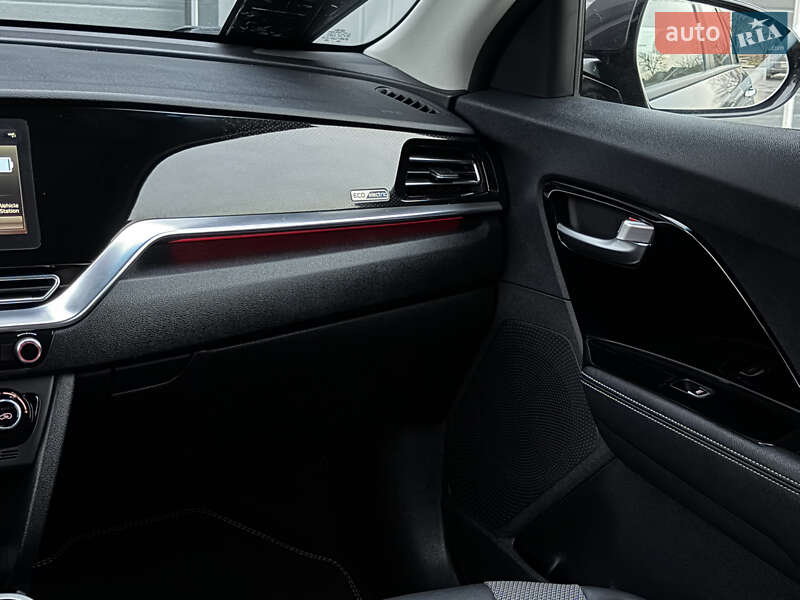 Позашляховик / Кросовер Kia Niro 2020 в Дубні