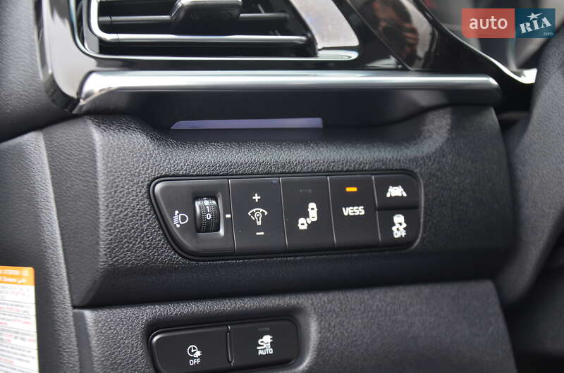 Внедорожник / Кроссовер Kia Niro 2021 в Дрогобыче