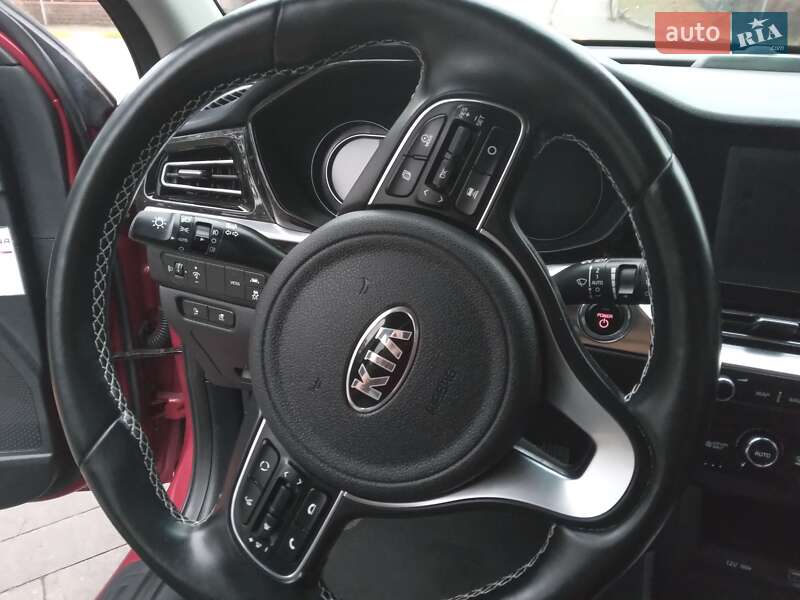 Внедорожник / Кроссовер Kia Niro 2020 в Ирпене