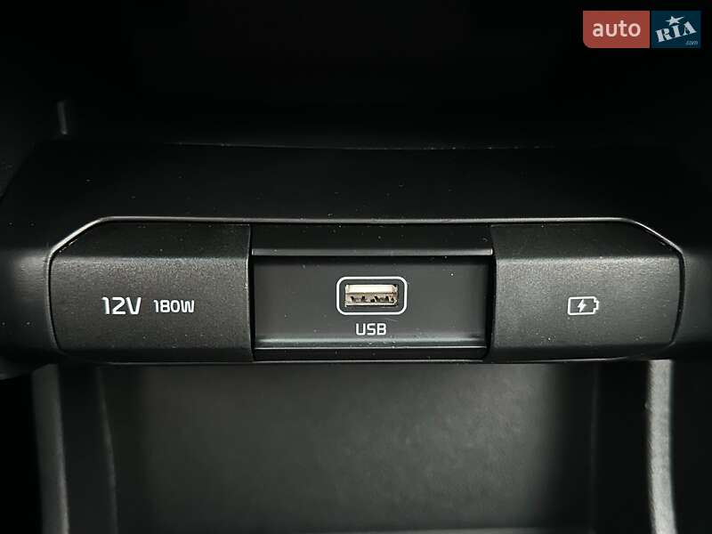 Внедорожник / Кроссовер Kia Niro 2022 в Львове