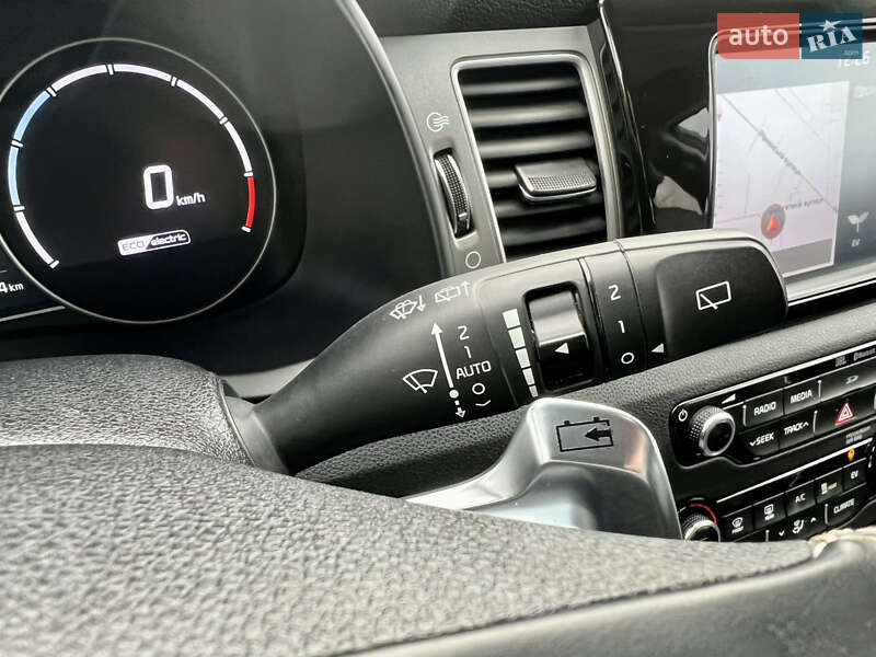 Внедорожник / Кроссовер Kia Niro 2019 в Ровно