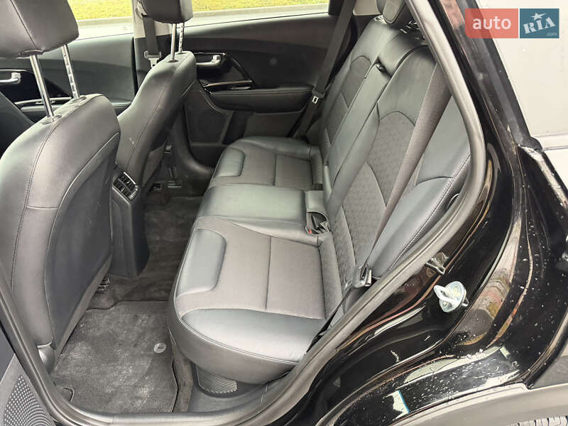 Внедорожник / Кроссовер Kia Niro 2018 в Виннице