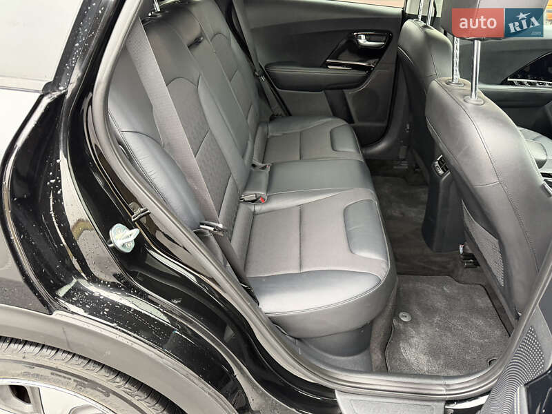 Внедорожник / Кроссовер Kia Niro 2018 в Виннице