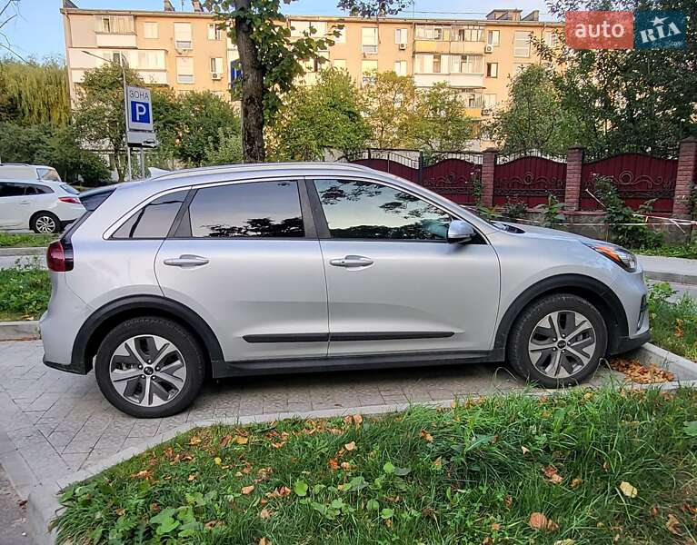 Внедорожник / Кроссовер Kia Niro 2019 в Львове