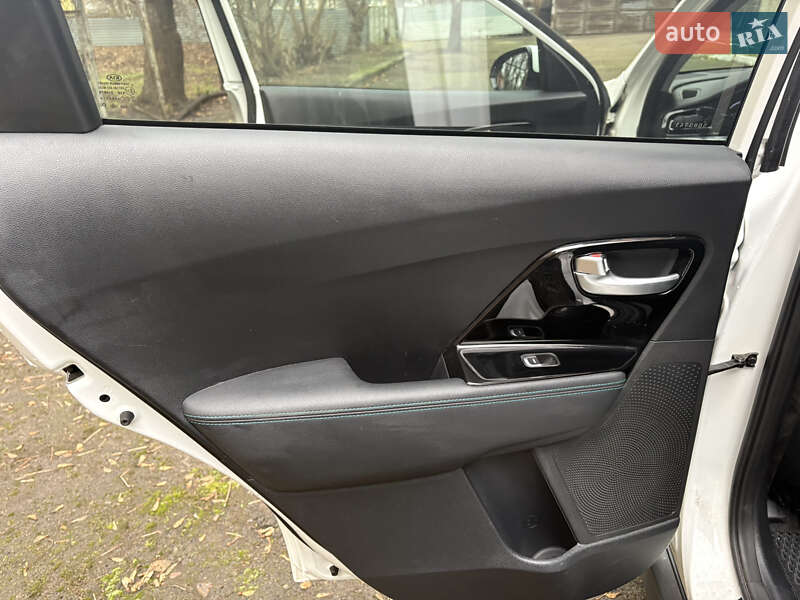 Позашляховик / Кросовер Kia Niro 2021 в Рівному фото 14 Позашляховик / Кросовер Kia Niro 2021 в Рівному