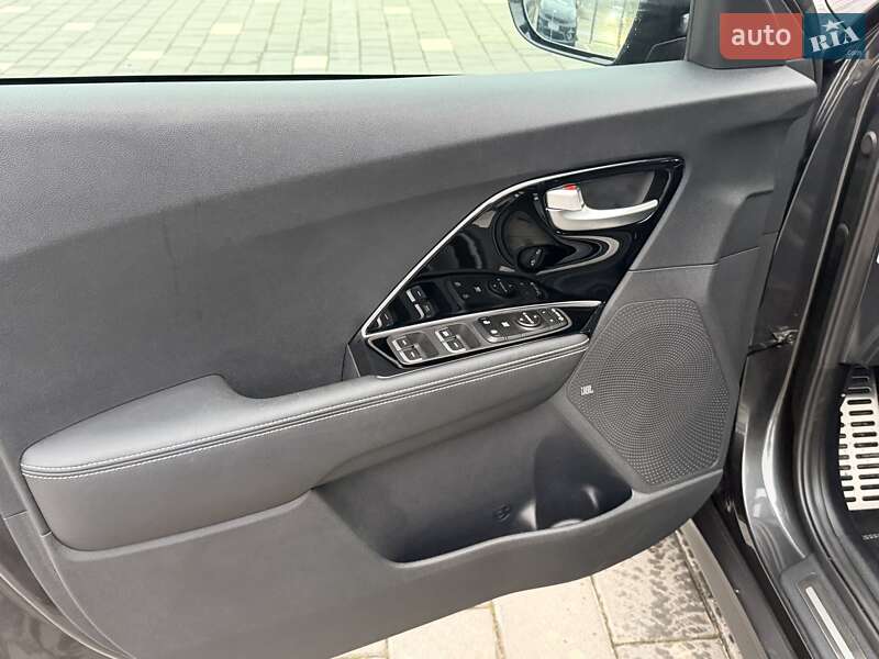 Внедорожник / Кроссовер Kia Niro 2021 в Дрогобыче