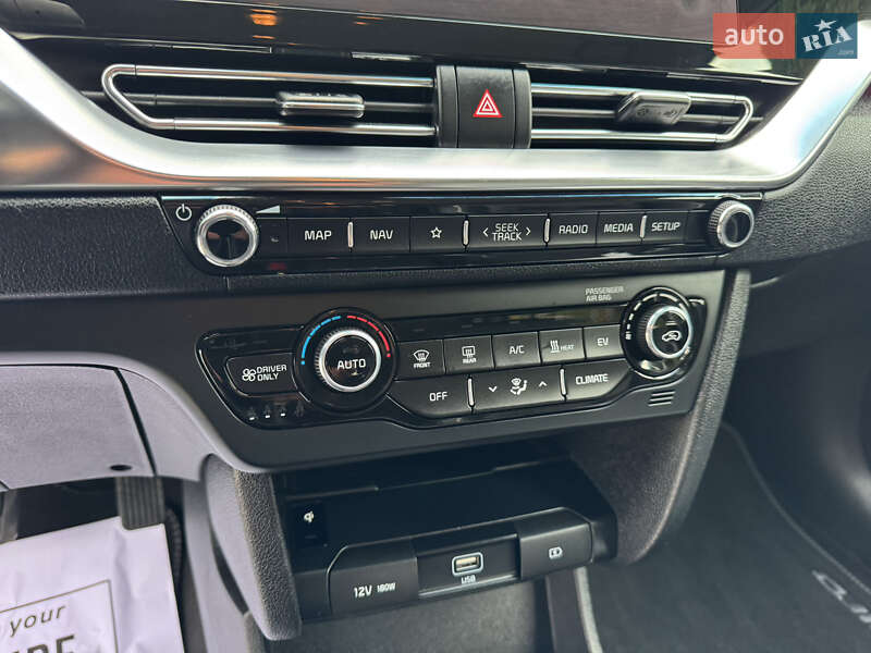 Внедорожник / Кроссовер Kia Niro 2020 в Дубно