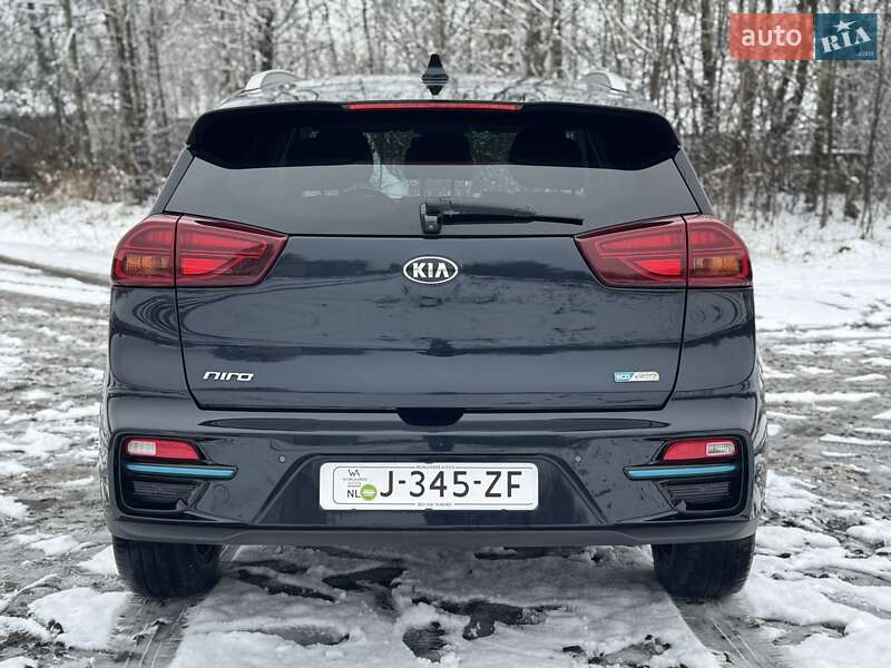 Внедорожник / Кроссовер Kia Niro 2020 в Хмельницком