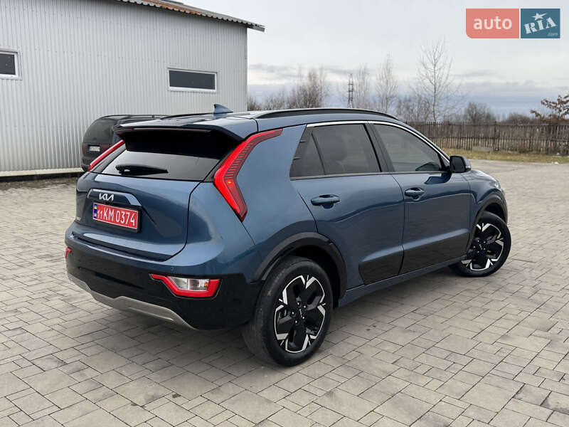 Позашляховик / Кросовер Kia Niro 2023 в Калуші