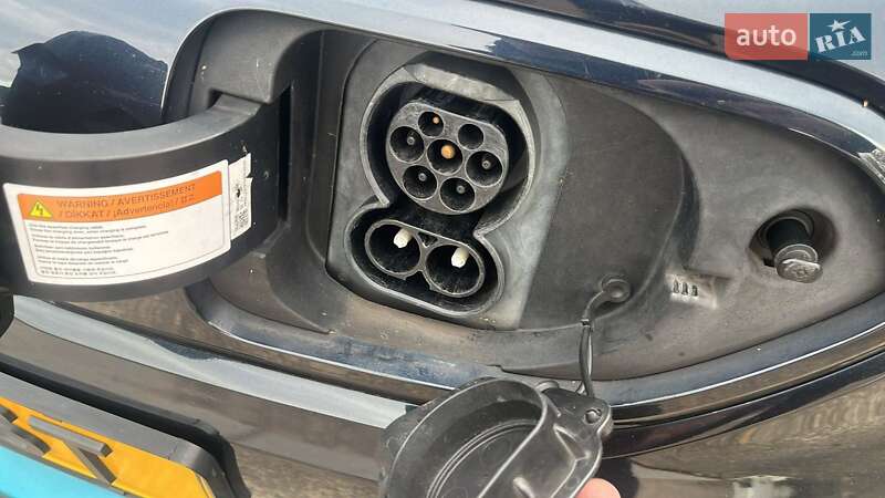 Внедорожник / Кроссовер Kia Niro 2020 в Хмельницком