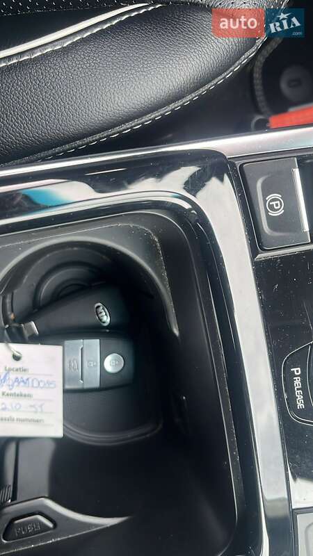 Внедорожник / Кроссовер Kia Niro 2020 в Хмельницком