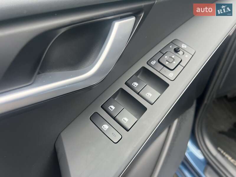 Внедорожник / Кроссовер Kia Niro 2023 в Львове