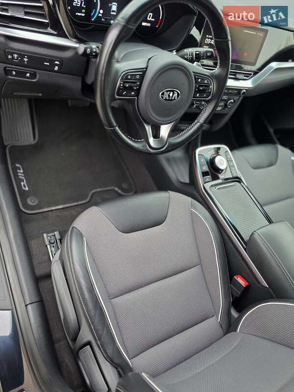 Внедорожник / Кроссовер Kia Niro 2020 в Ирпене