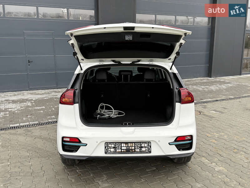 Позашляховик / Кросовер Kia Niro 2020 в Городку