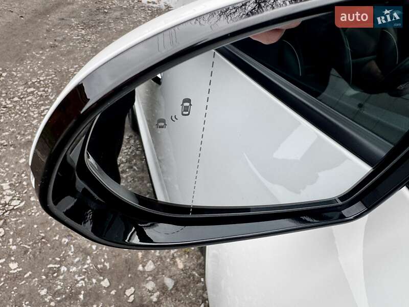 Внедорожник / Кроссовер Kia Niro 2020 в Казатине