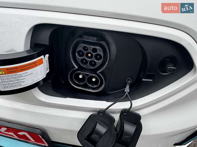 Внедорожник / Кроссовер Kia Niro 2020 в Казатине