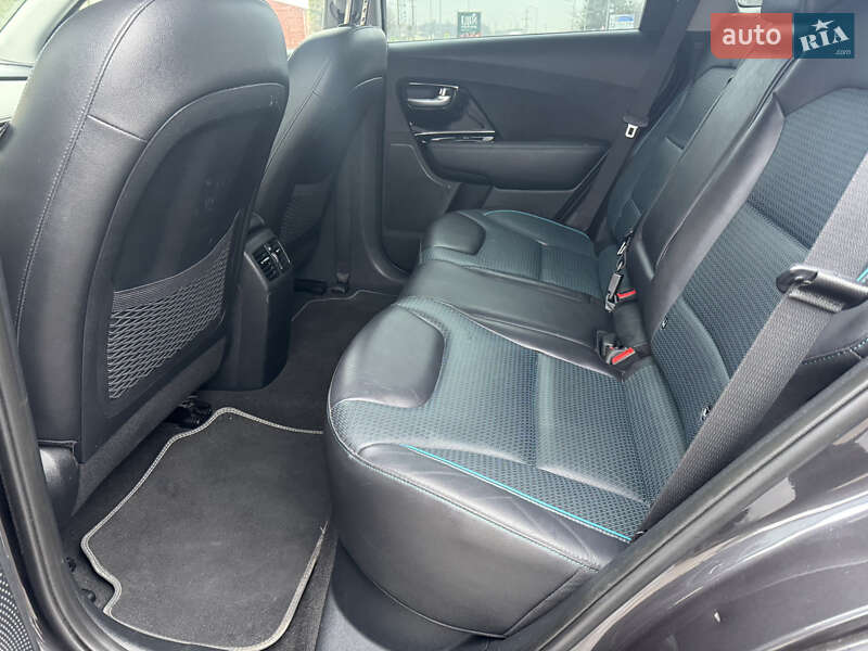 Внедорожник / Кроссовер Kia Niro 2019 в Тернополе