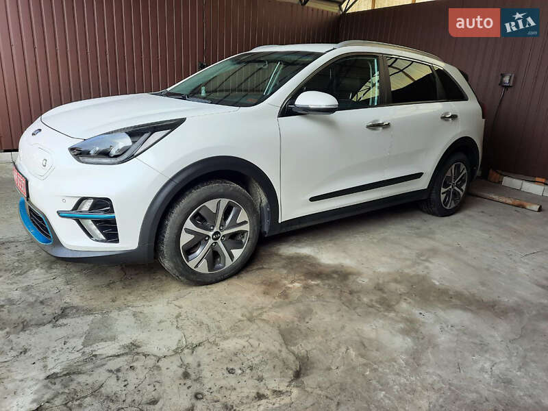 Внедорожник / Кроссовер Kia Niro 2021 в Черкассах фото 3 Внедорожник / Кроссовер Kia Niro 2021 в Черкассах