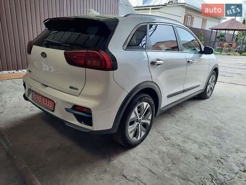 Внедорожник / Кроссовер Kia Niro 2021 в Черкассах фото 8 Внедорожник / Кроссовер Kia Niro 2021 в Черкассах
