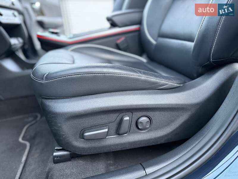 Позашляховик / Кросовер Kia Niro 2020 в Дрогобичі