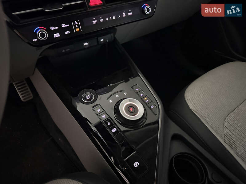 Позашляховик / Кросовер Kia Niro 2023 в Умані