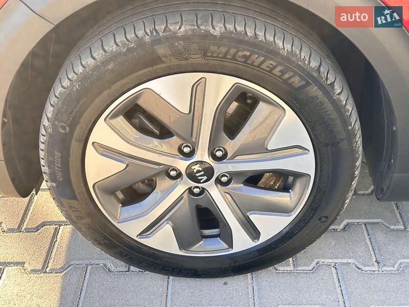 Внедорожник / Кроссовер Kia Niro 2020 в Тернополе фото 70 Внедорожник / Кроссовер Kia Niro 2020 в Тернополе