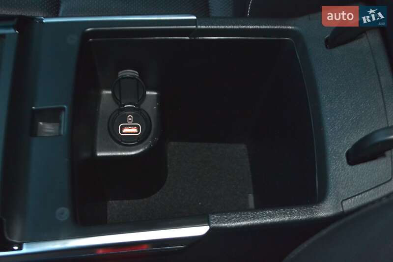 Позашляховик / Кросовер Kia Niro 2020 в Хмельницькому фото 167 Позашляховик / Кросовер Kia Niro 2020 в Хмельницькому